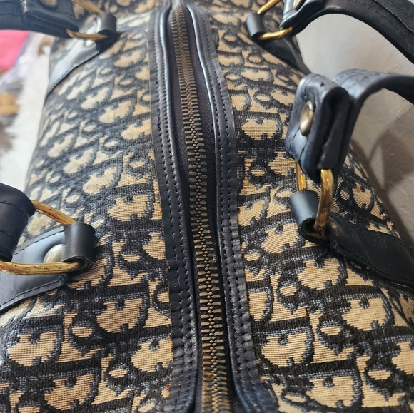 ✨️Dior✨️ duffel bag with leather trim. - Picture 7 of 16